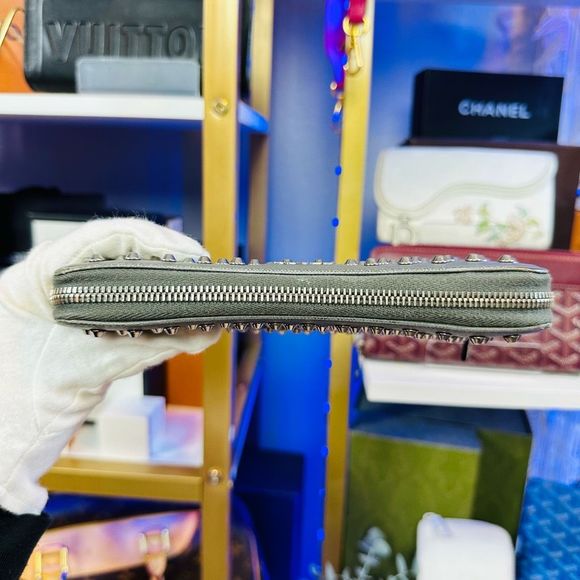 Rare Prada Studded Gray Leather Large Organizer Zip Around Wallet - Picture 5 of 12